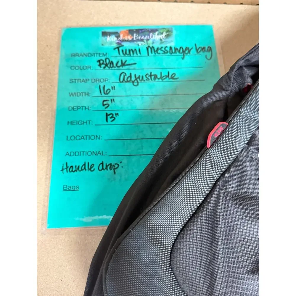 TUMI T-TECH 16” Expandable Messenger Bag  Laptop Nylon Shoulder Black Bag 5112D